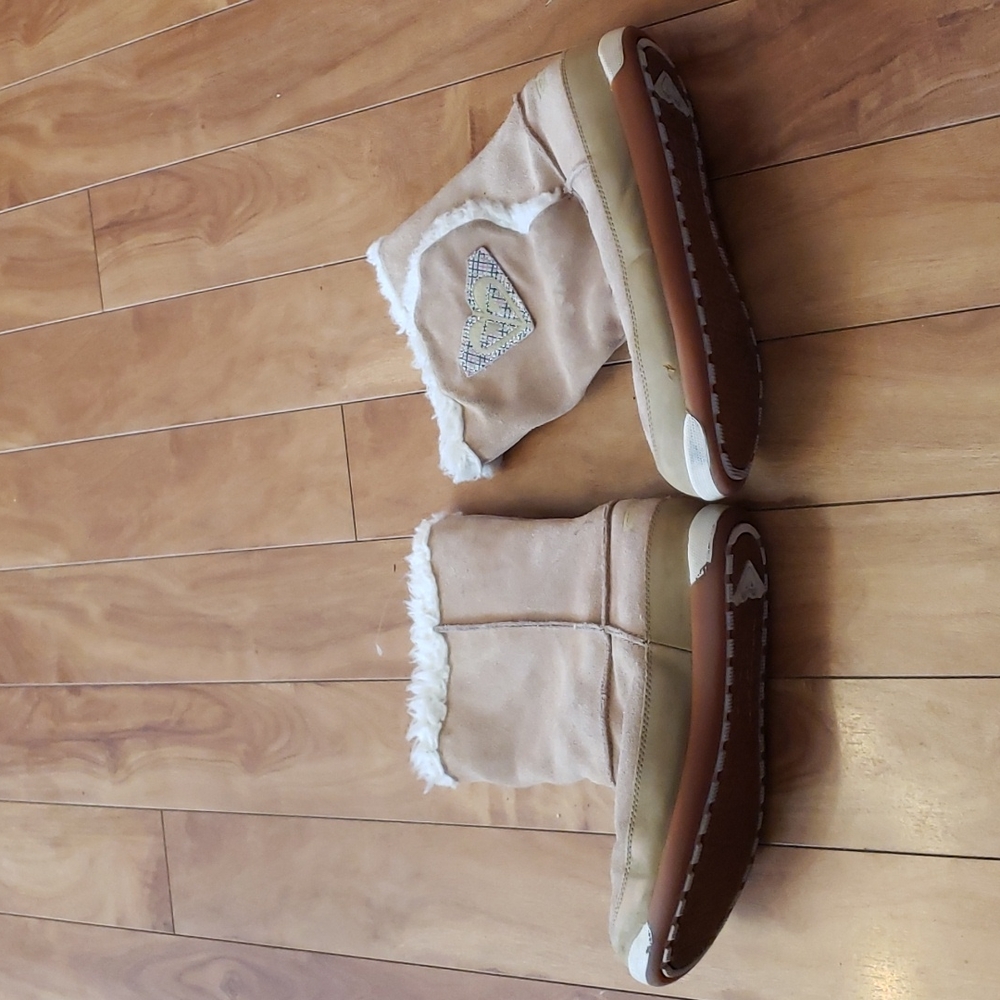 Roxy boots